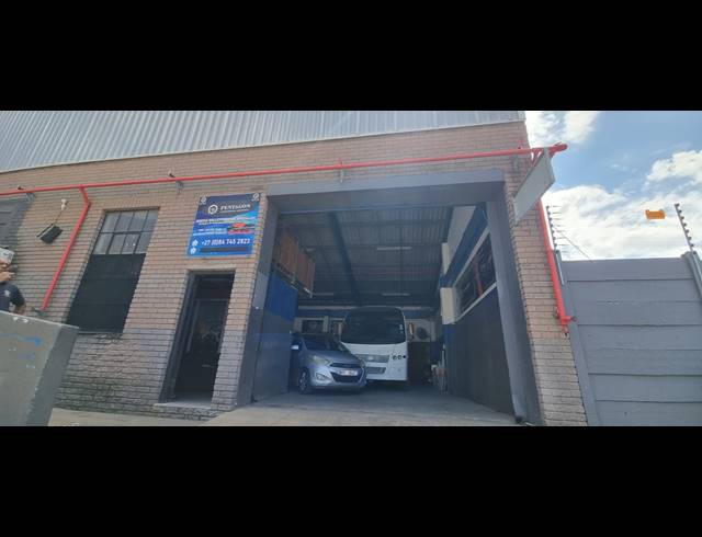 450M² WAREHOUSE TO LET IN ROSSBURGH